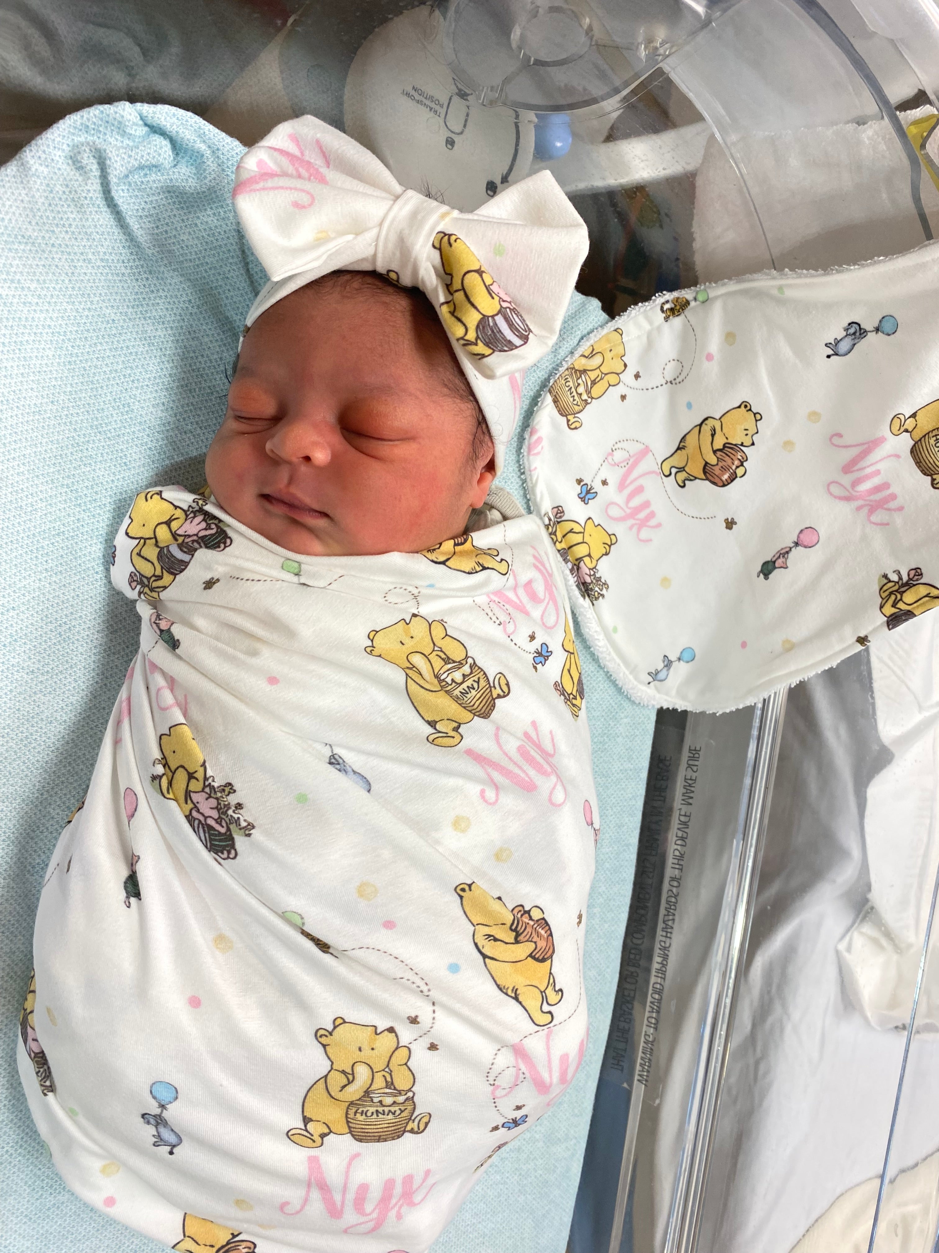 Classic Winnie the Pooh Personalized Baby Blanket & Headband Set – Custom Newborn Announcement Gift